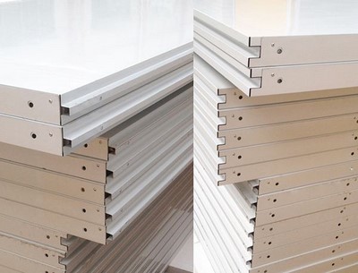 Panneau mural sandwich isolant Rockwool de bardage (constitué d’une part, de tôle en acier surélevé et d’autre part, de 4 joints d’emboitement)