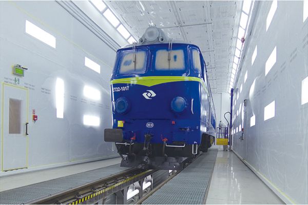 Cabine de peinture pour poids lourds & grandes machines