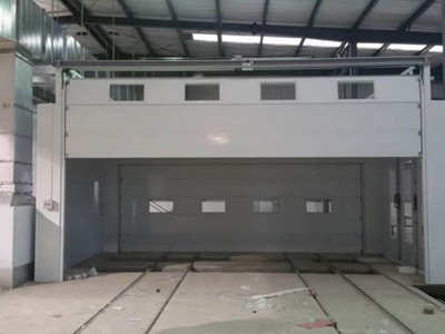 Cabine de pulvérisation pour camions en Indonésie